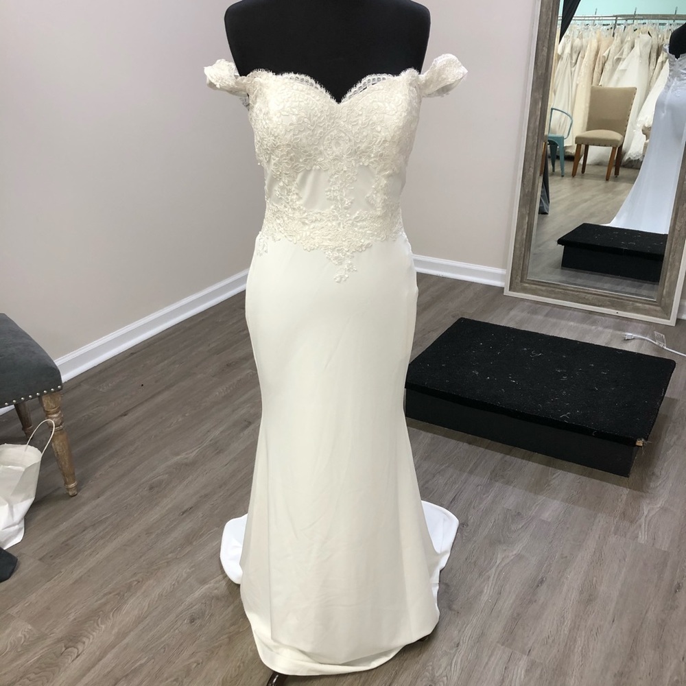 David's Bridal Off-Shoulder Lace Gown - Cream